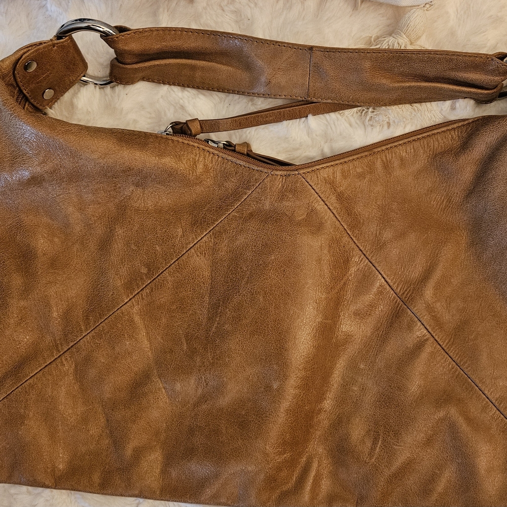 HOBO Tan Leather Shoulder Bag - Picture 3 of 12